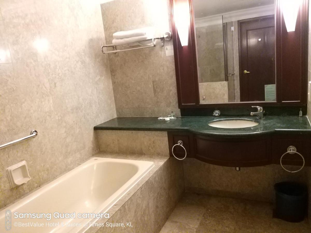Berjaya Times Square Hotel Apartment Malaysia Куала Лумпур Екстериор снимка